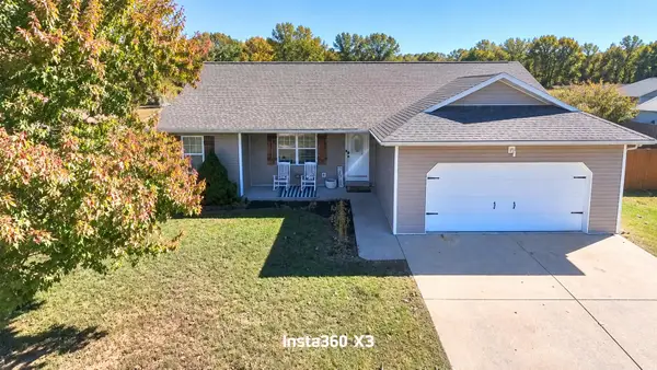 1704 Jon Street, West Plains, MO 65775