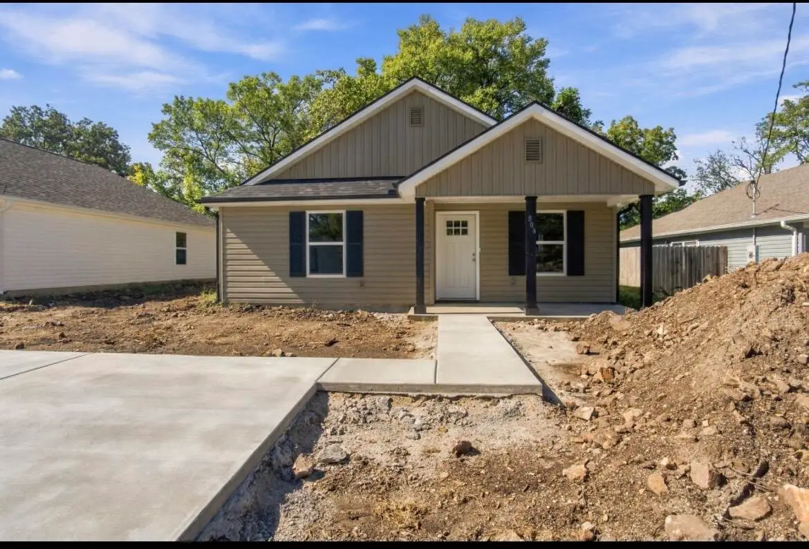 806 N Walker Street, Webb City, MO 64870 - #1