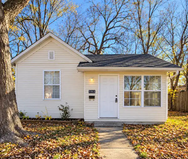 752 S Newton Avenue, Springfield, MO 65806