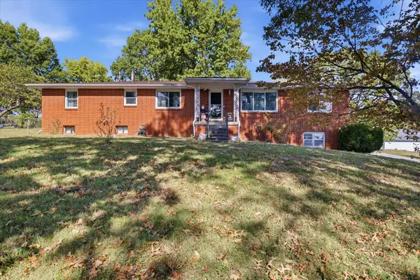 1595 E Farm Road 92, Springfield, MO 65803