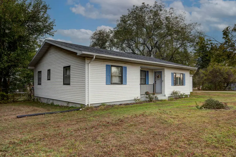 718 W Woodbine Road, Ash Grove, MO 65604 - #2