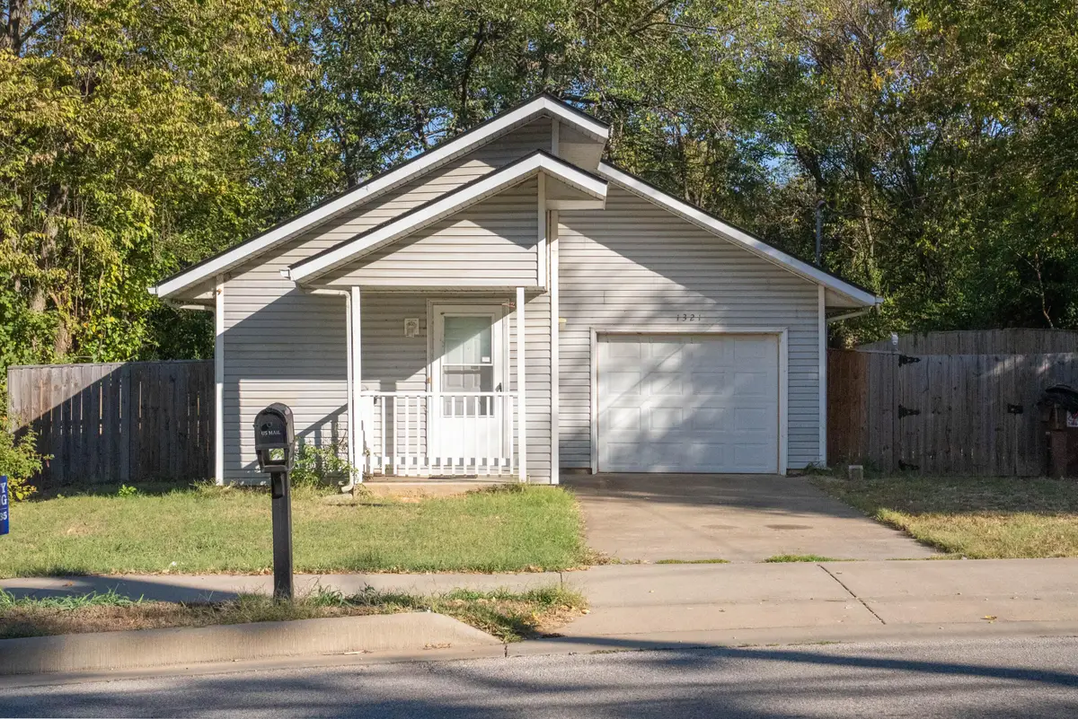 1321 W Talmage Street, Springfield, MO 65803 - #1