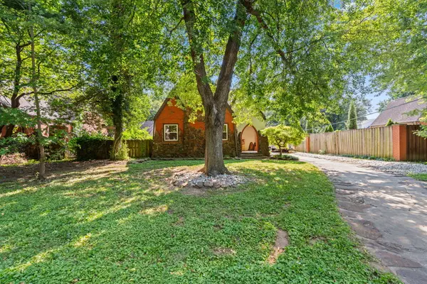 1710 S Kimbrough Avenue, Springfield, MO 65807