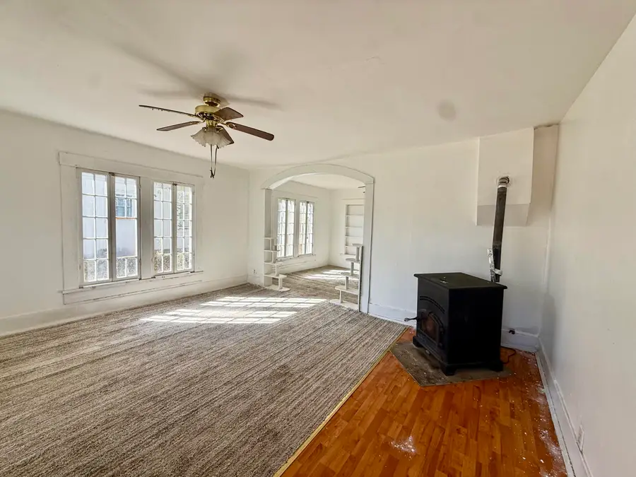 319 N Grand Avenue, Houston, MO 65483 - #2