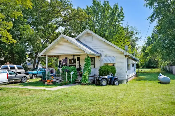 108 W Hickory Street, Bolivar, MO 65613