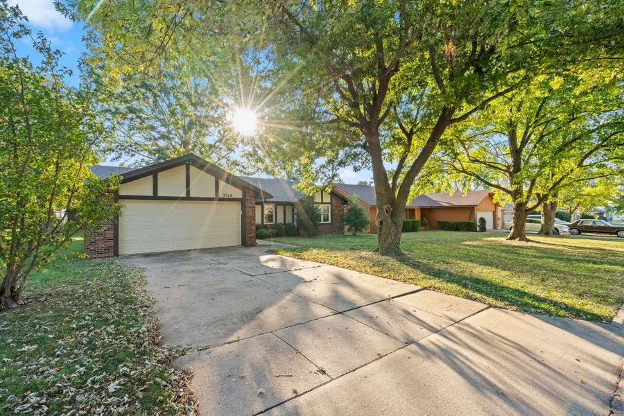3312 S Benton Avenue, Springfield, MO 65807 - #2