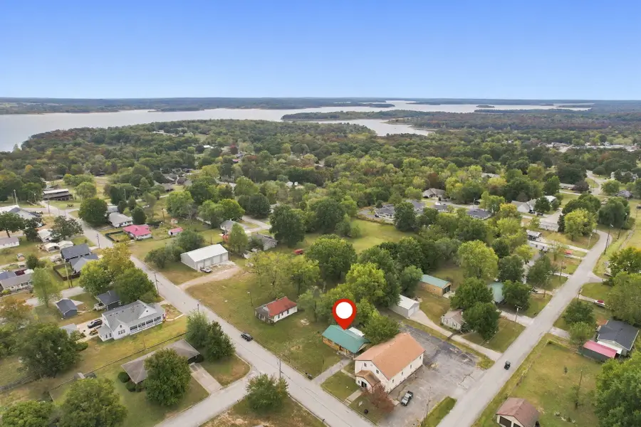 310 E Oak Street, Stockton, MO 65785 - #2