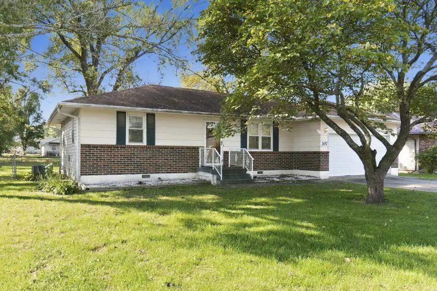307 W Main Street, Adrian, MO 64720 - #3