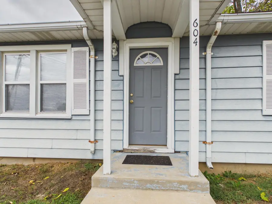604 Summit Street, Cabool, MO 65689 - #3