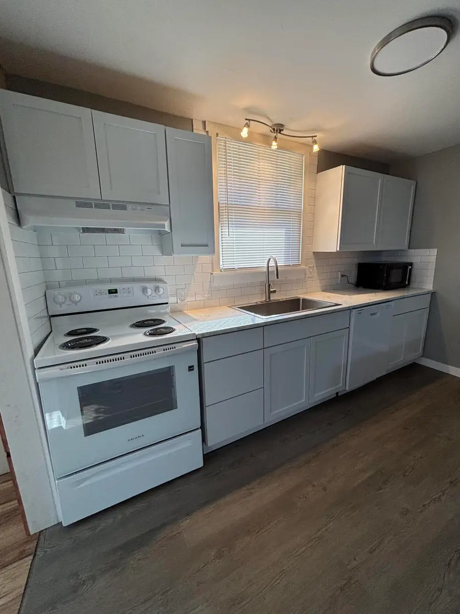 229 W College Street, Aurora, MO 65605 - #3