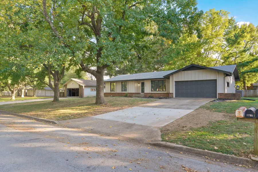1754 E Cardinal Street, Springfield, MO 65804 - #3