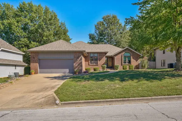 5594 S Newton Avenue, Springfield, MO 65810