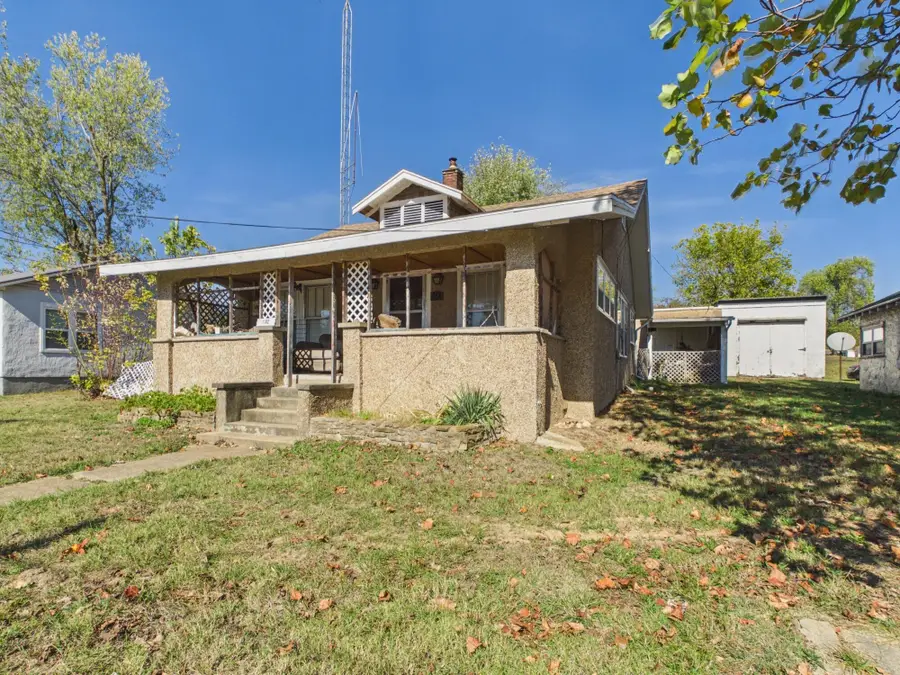 1102 Ozark Street, Cabool, MO 65689 - #2