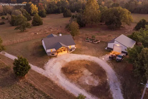 20642 E 1650 Road, Stockton, MO 65785