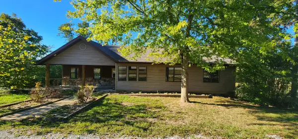 1441 County Road 806, Gainesville, MO 65655