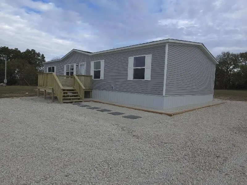 1565 E 496th Road, Bolivar, MO 65613 - #2