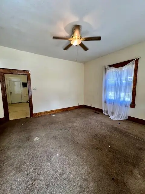 821 W Scott Street, Springfield, MO 65802 - #2