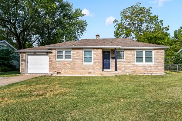 1929 S Fairway Avenue, Springfield, MO 65804