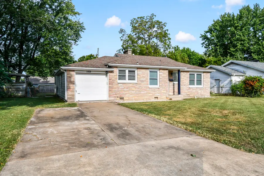 1929 S Fairway Avenue, Springfield, MO 65804 - #2