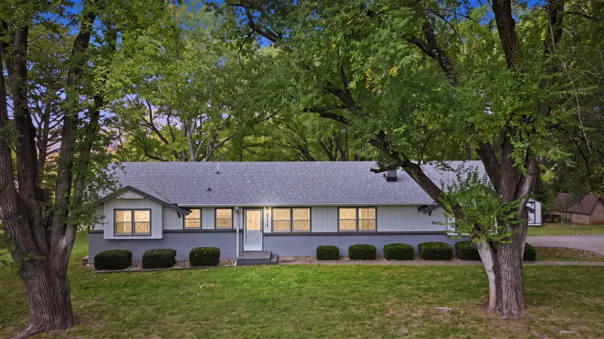 5711 S Roanoke Avenue, Springfield, MO 65810 - #1