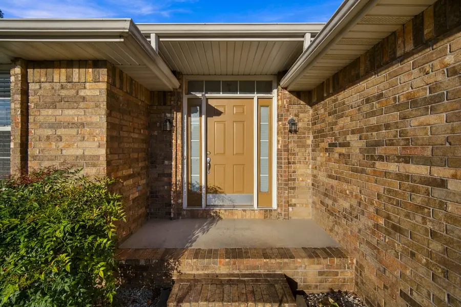 306 S Ellen Street, Nixa, MO 65714 - #2