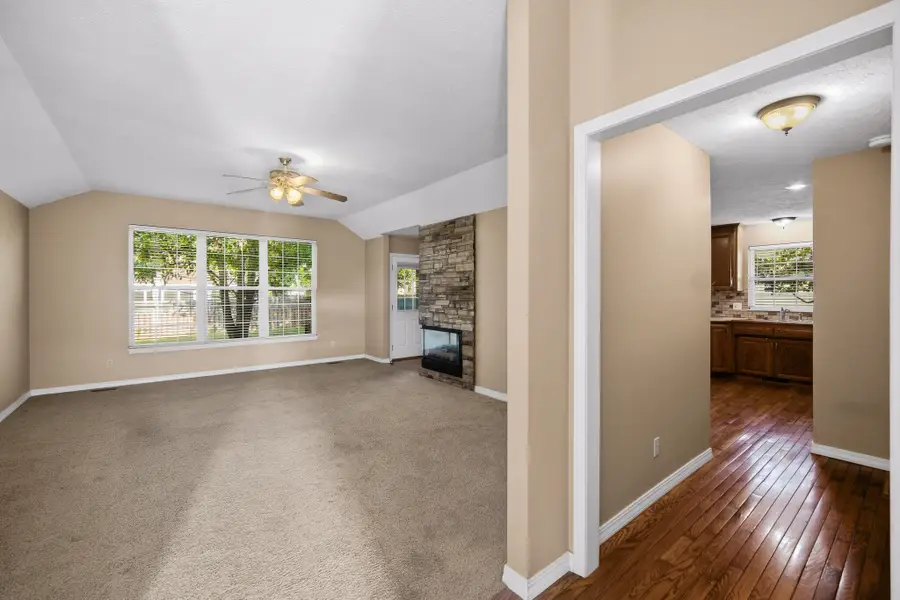 306 S Ellen Street, Nixa, MO 65714 - #3