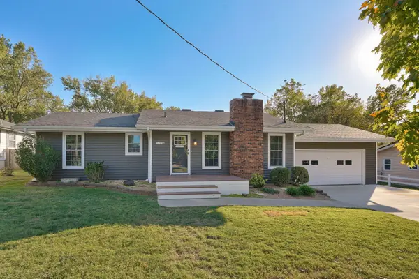 2314 E Huntington Street, Ozark, MO 65721