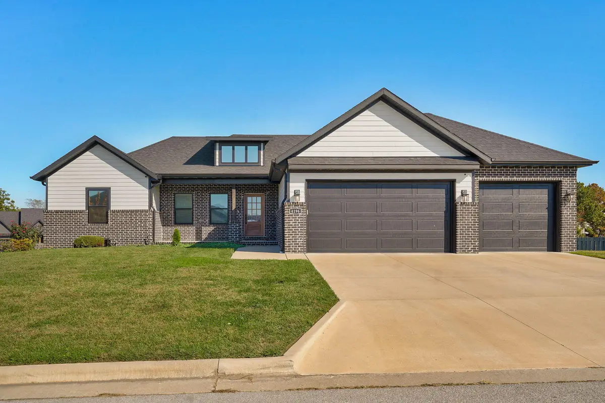 4196 Madrid Avenue, Ozark, MO 65721 - #1