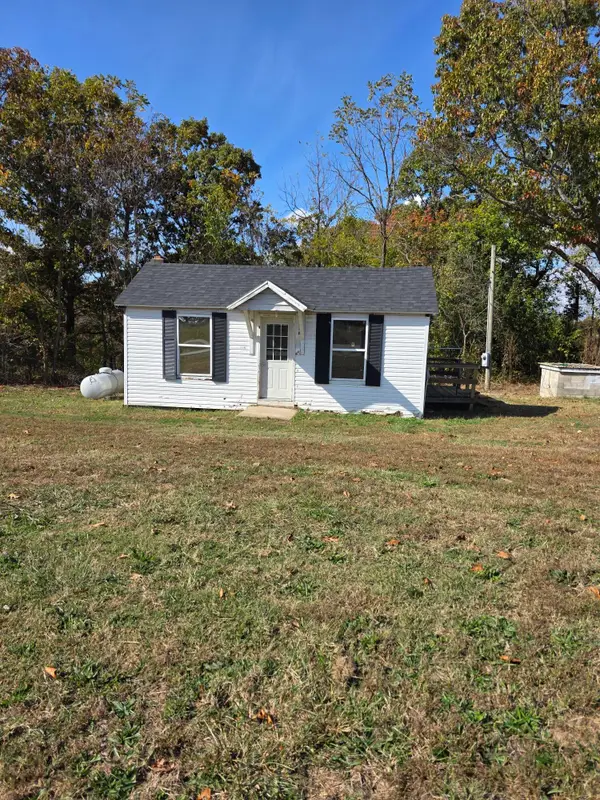 18905 N State Highway 5, Mansfield, MO 65704