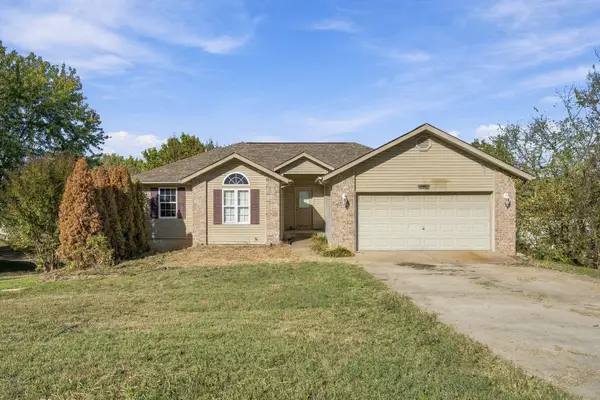 141 Clear Cove Drive, Reeds Spring, MO 65737