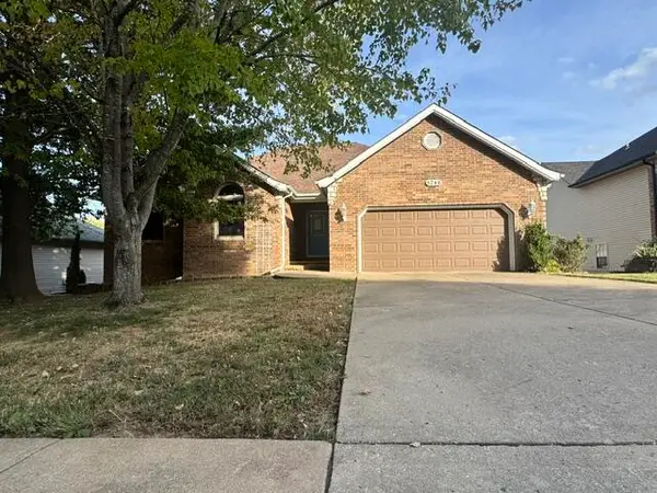 5746 S Fox Hollow Avenue, Springfield, MO 65810