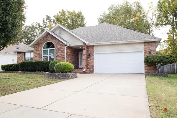 3978 W Greenwood Street, Springfield, MO 65807