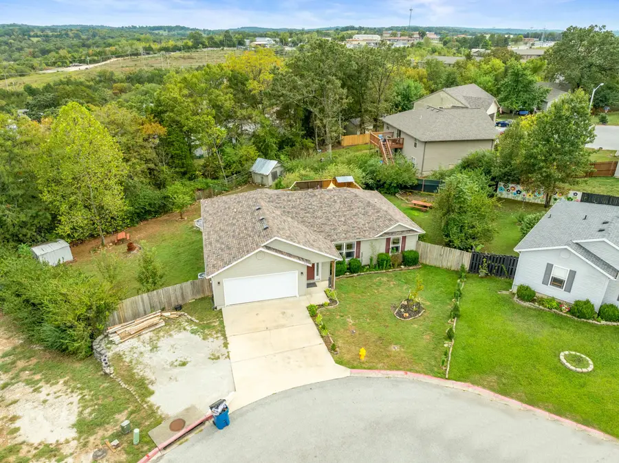 210 Ponderosa Pine Court, Hollister, MO 65672 - #2