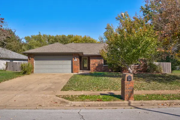5442 S Hampton Avenue, Springfield, MO 65810