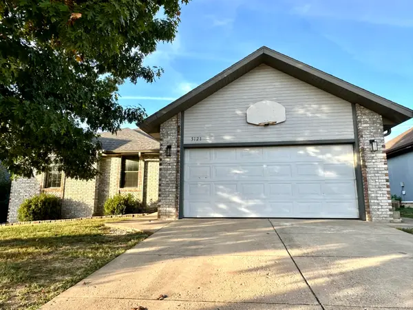 3121 E Lark Street, Springfield, MO 65804