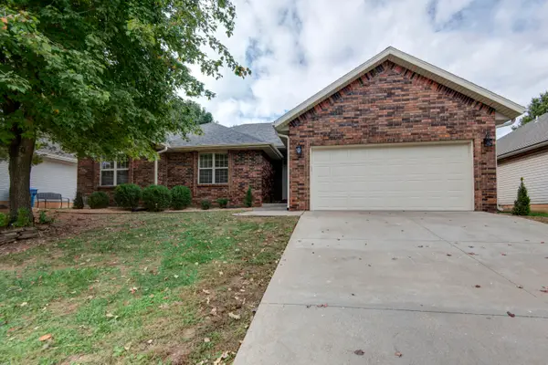 4245 S Sulgrove Avenue, Springfield, MO 65804