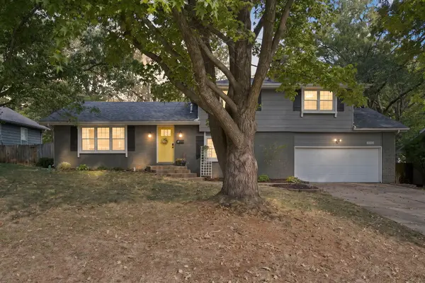 2353 E Cherryvale Street, Springfield, MO 65804