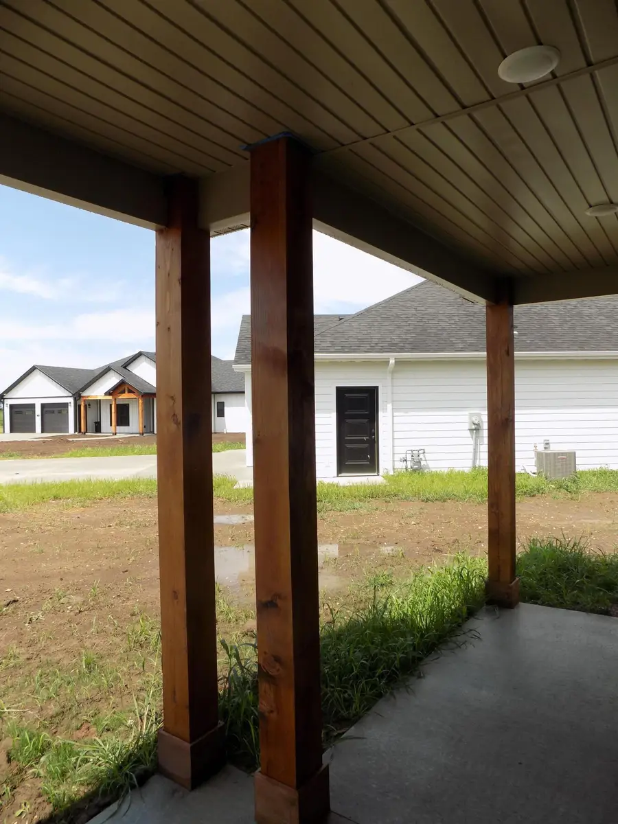 14 Carnival Lane, Centralia, MO 65240 - Image #2