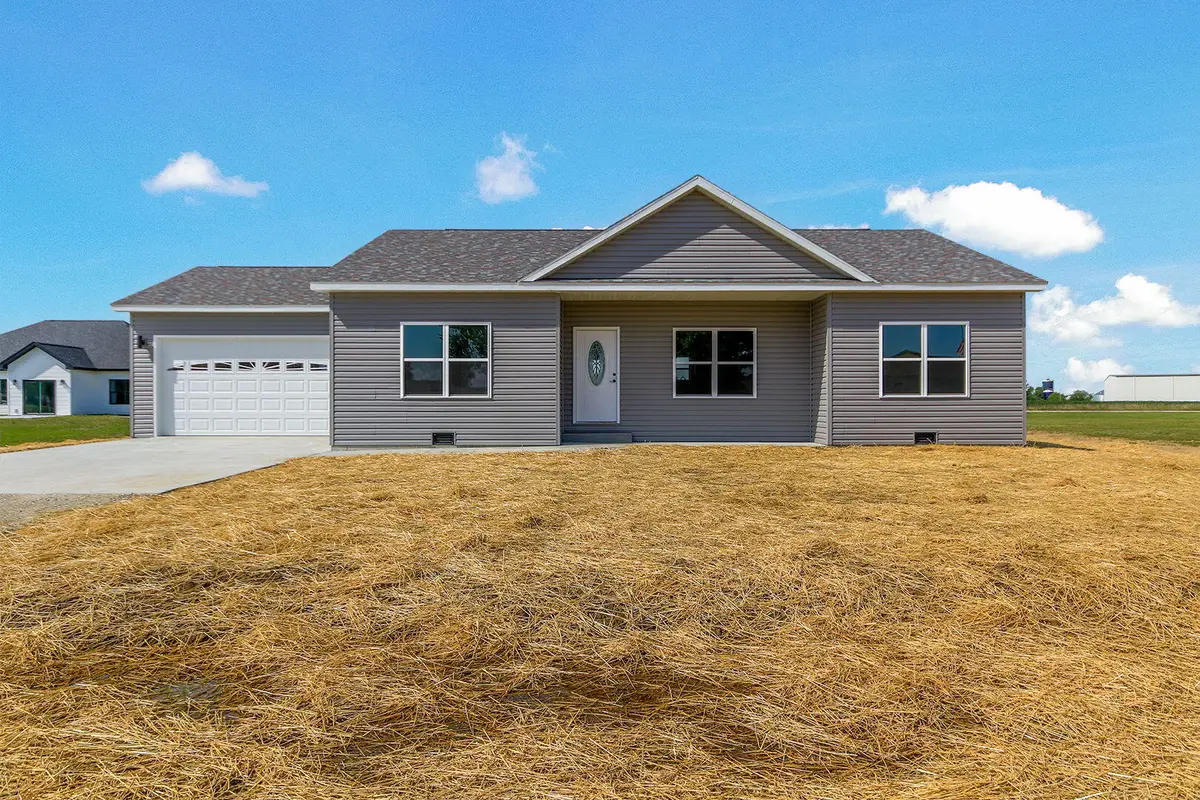 102 Birchtree Drive, Vandalia, MO 63382 - Image #1