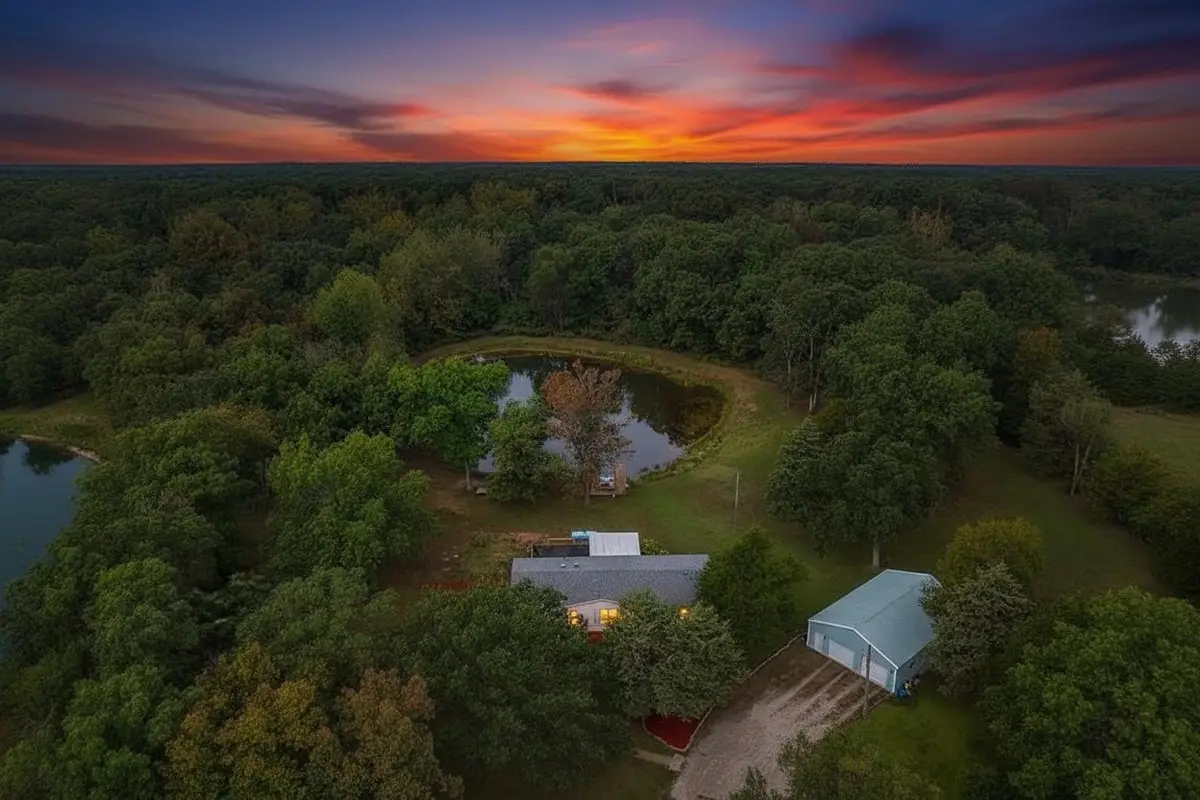 1117 County Rd 1067, Auxvasse, MO 65231 - Image #1