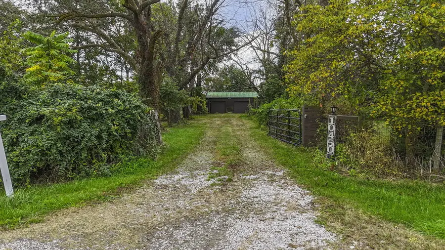 10450 E Hwy Cc, Centralia, MO 65240 - Image #3