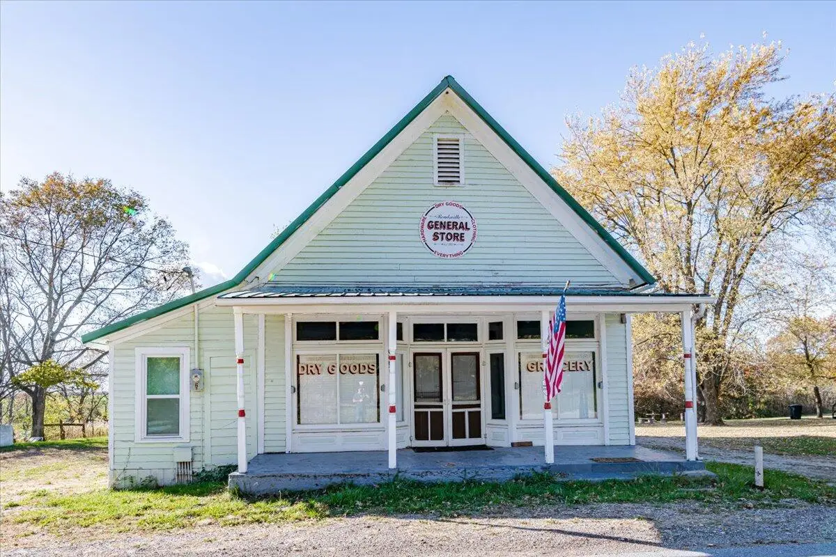 6768 State Rd D, Portland, MO 65067 - Image #1