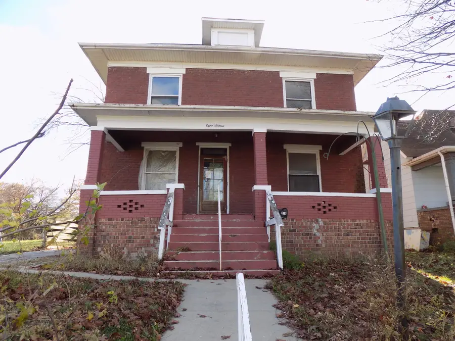 816 W Reed Street, Moberly, MO 65270 - Image #2