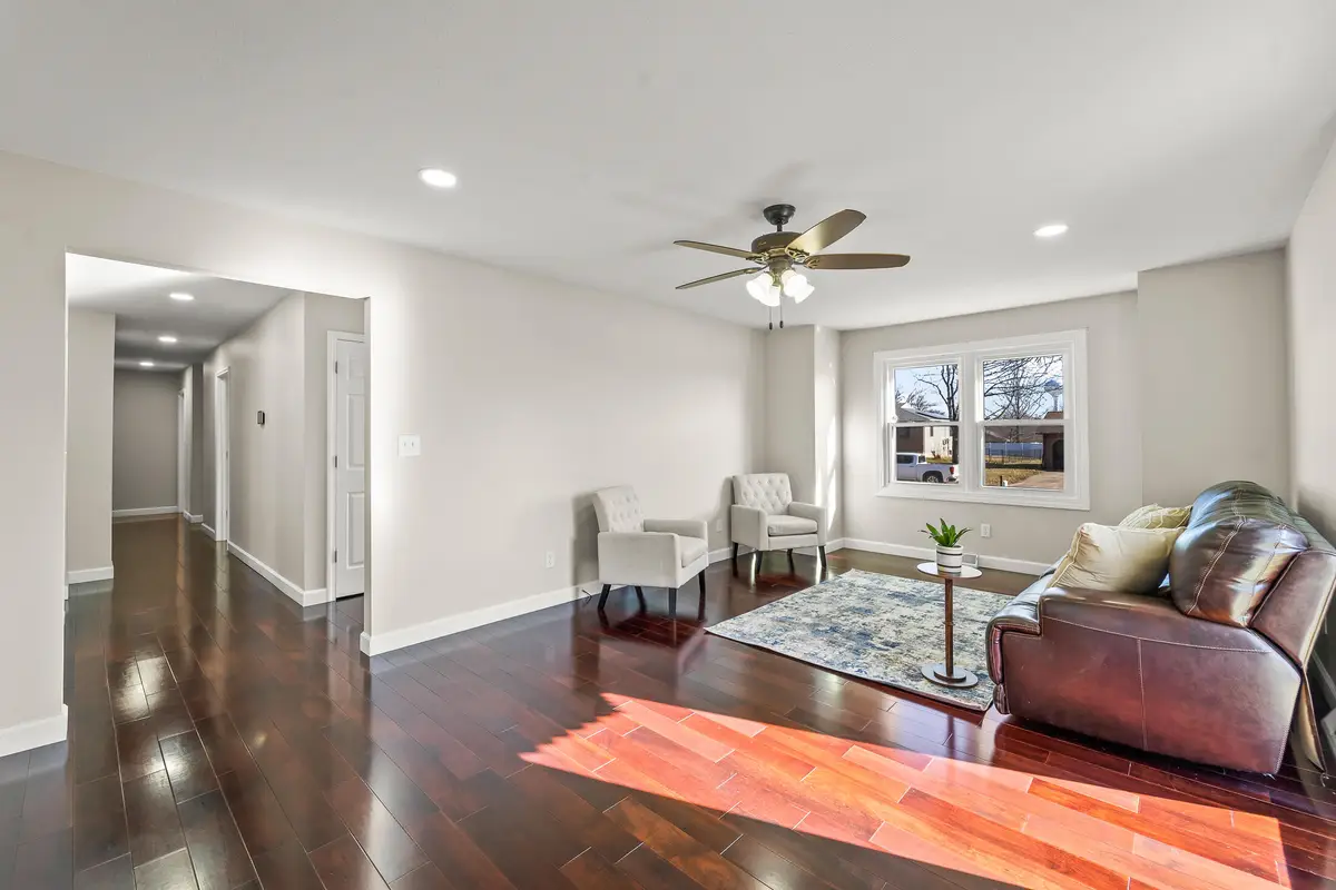 1113 W Ashton Circle, Fulton, MO 65251 - Image #1