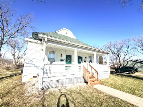 821 823 E Promenade St, Mexico, MO 65265