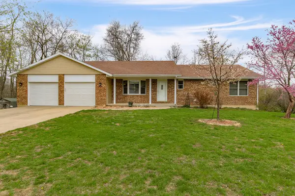 1307 Green Meadows Drive, Mexico, MO 65265