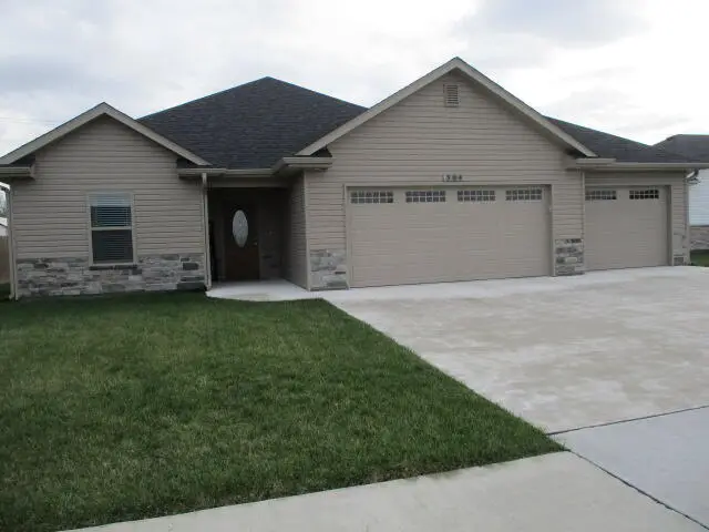 504 Addie Lane, Centralia, MO 65240 - #2