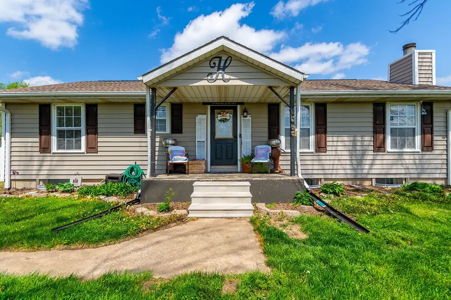 10069 Highway T, Centralia, MO 65240 - #2