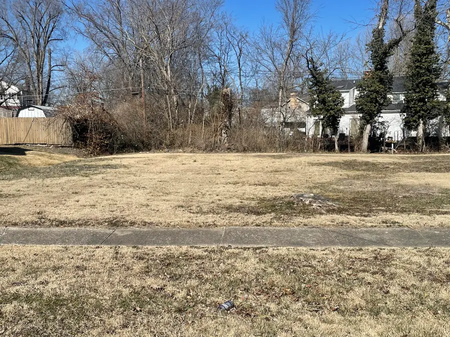 1221 E Jackson Street, Mexico, MO 65265 - #3