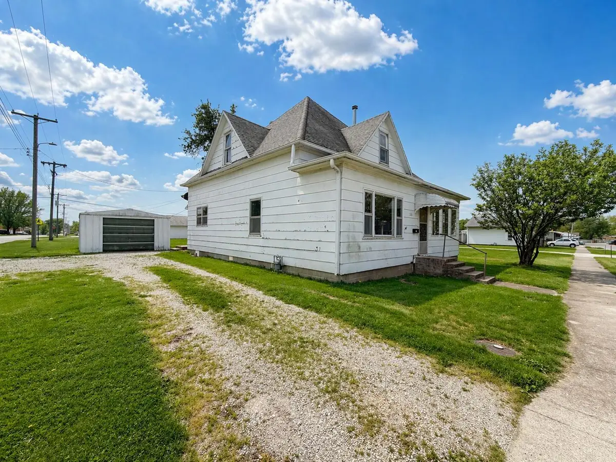 330 Morehead Street, Moberly, MO 65270 - #1